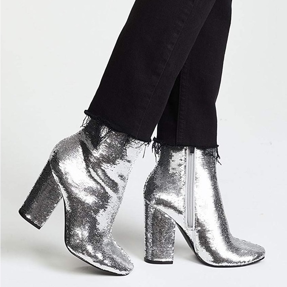 Kendall & Kylie Shoes - ⭐️Host Pick⭐️ Kylie + Kendall Haedyn sequin ankle boots